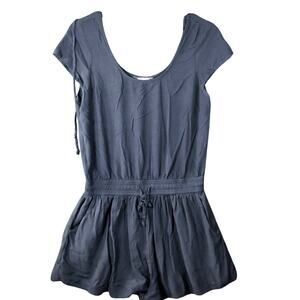 Express Womens Romper Black Short Sleeve Scoop Neck Pockets Small